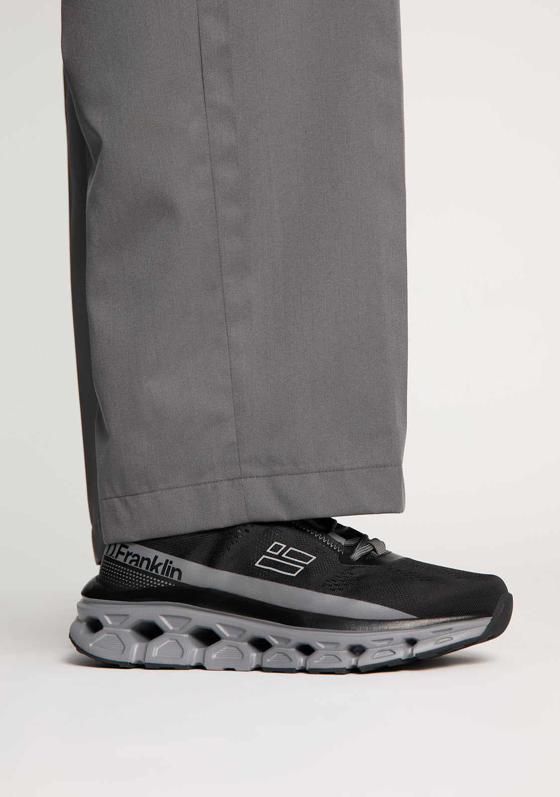 Aero Sneakers Mesh Black / Grey