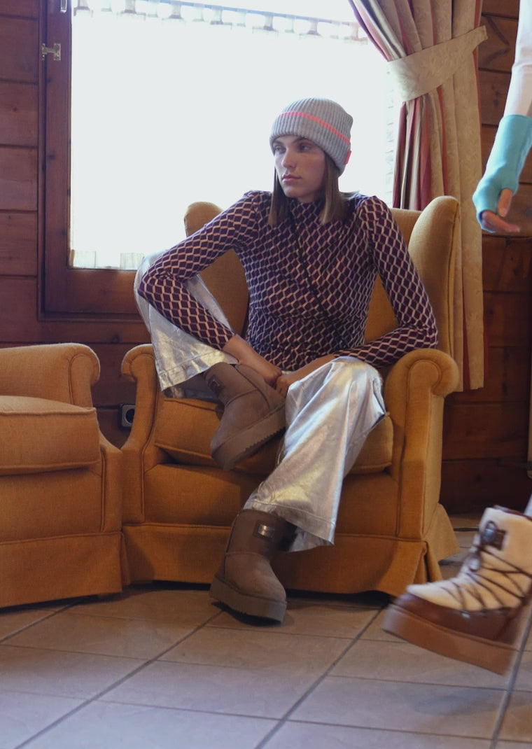 Load video: Nordic V.2 Trk Camel