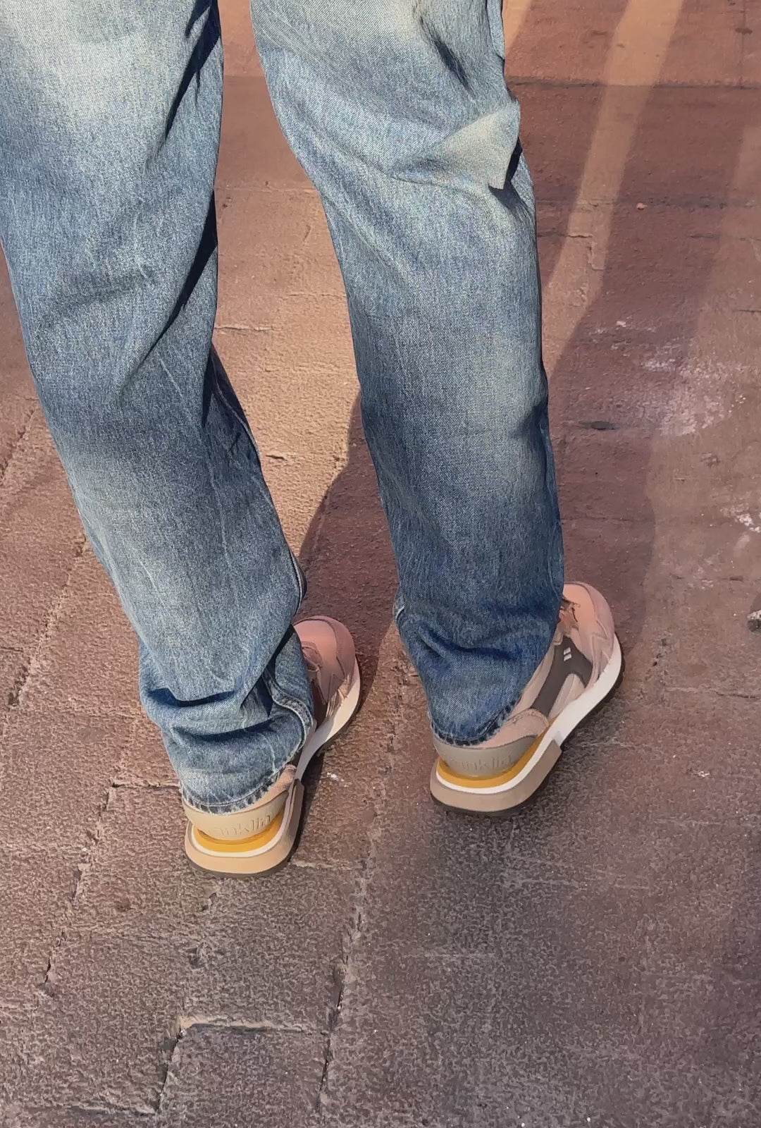 Učitaj video: Vibla Cream