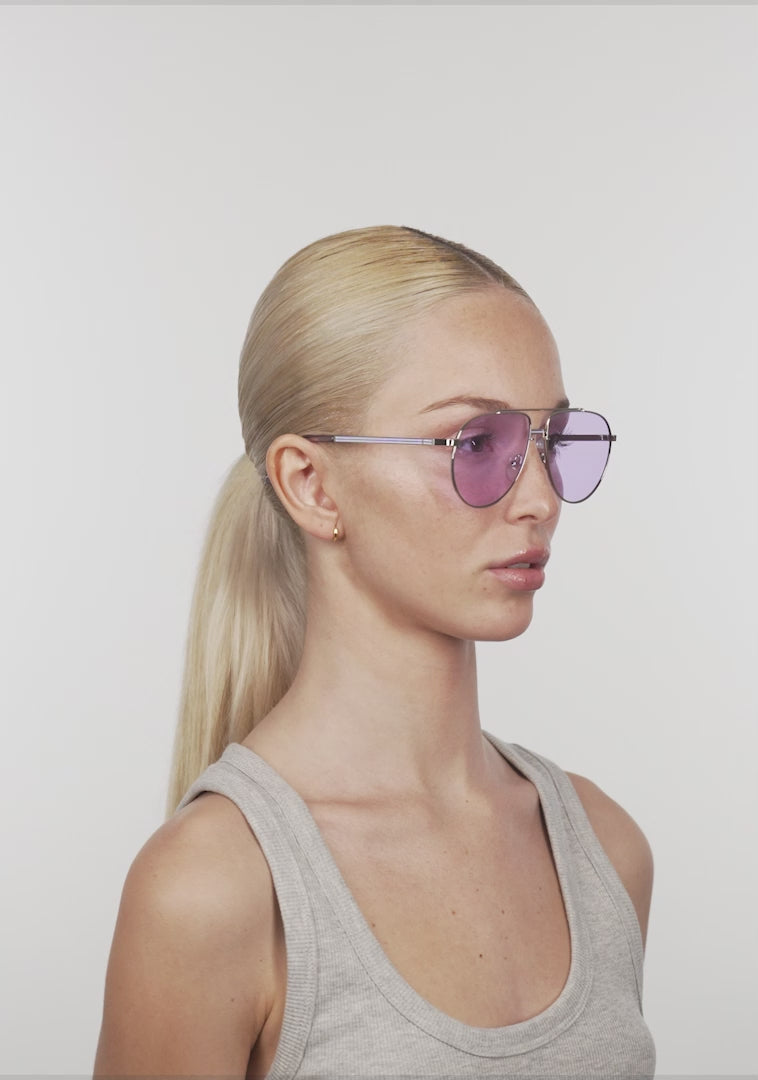 Učitaj video: Aviator Legacy Silver / Lavender