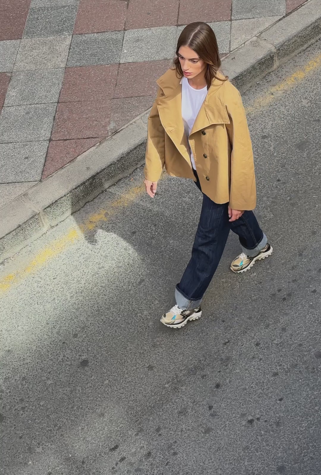 Učitaj video: 347 Track Flame Gold / Black