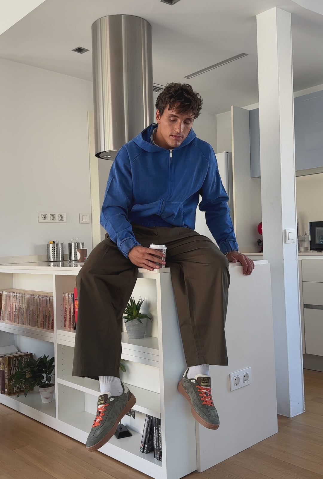 Učitaj video: Rebel Basic Flag Olive Green